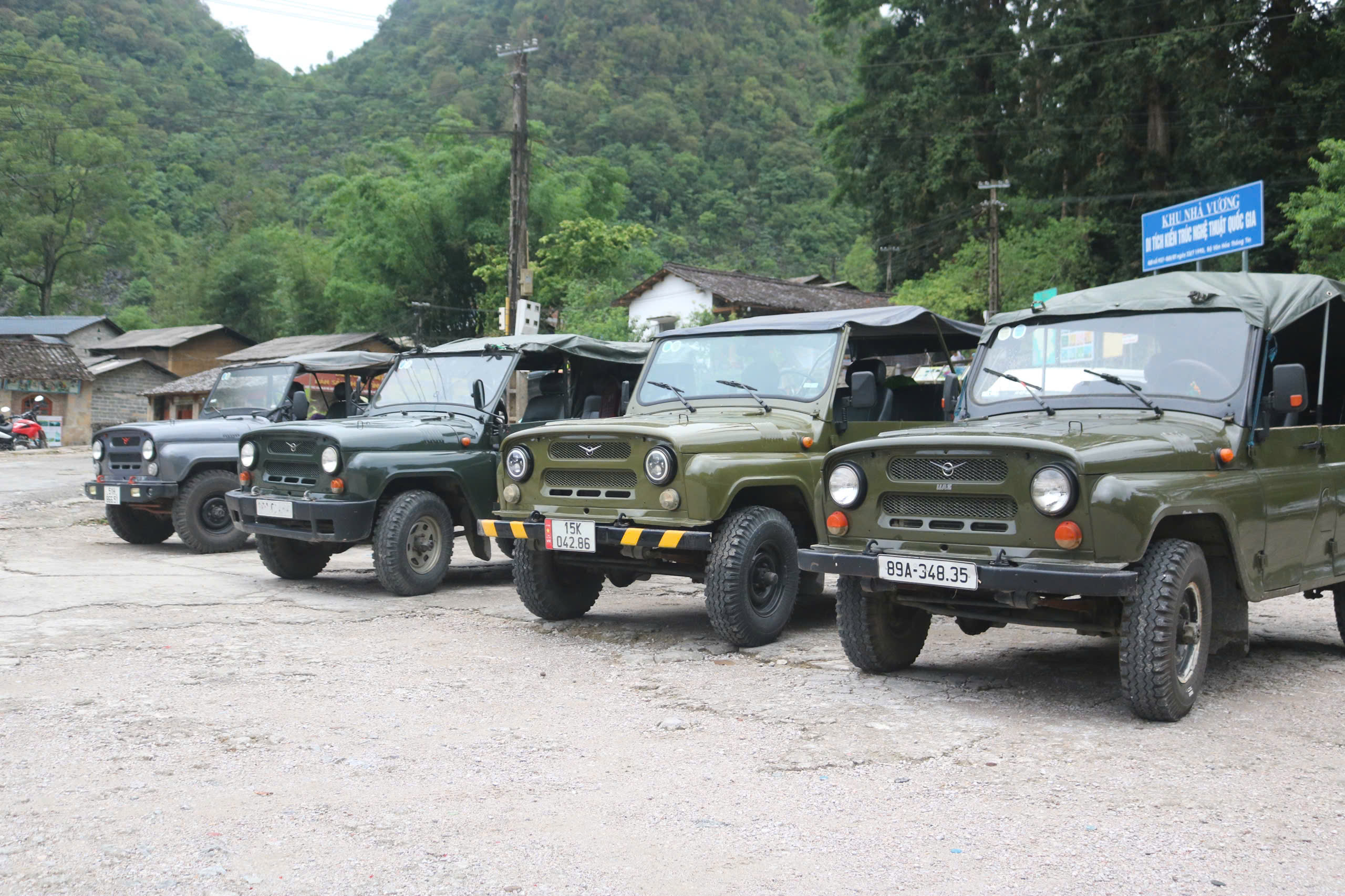 Ha Giang Loop Jeep Tour 2025 - Ultimate Vietnam Adventure